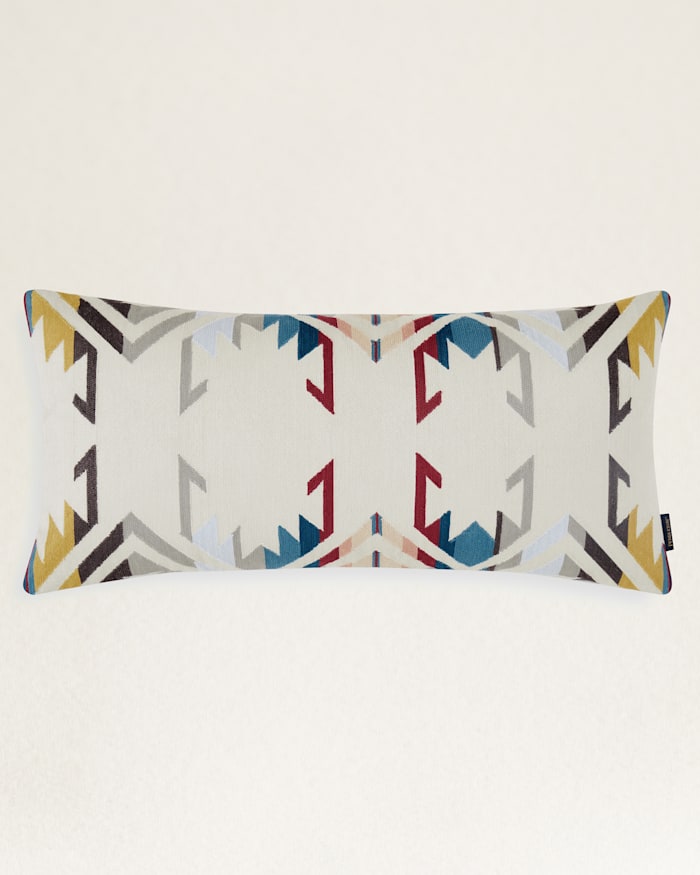 WHITE SANDS DÉCOR PILLOW